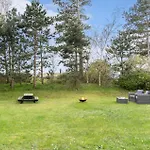 4 Bedroom Beautiful In