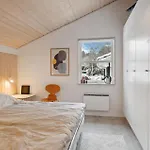 4 Bedroom Beautiful In Σπίτι διακοπών Kalundborg