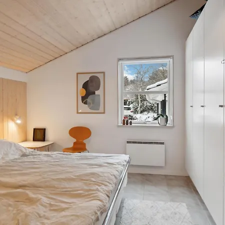 4 Bedroom Beautiful In Tatil Evi Kalundborg