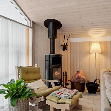 4 Bedroom Beautiful In Kalundborg