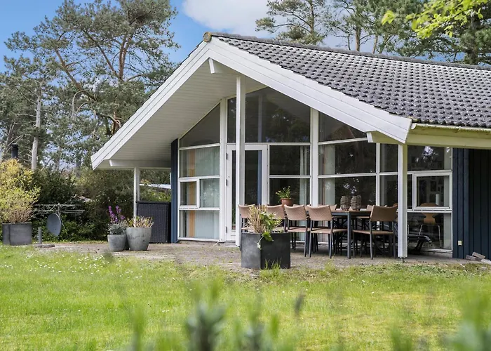 Holiday home 4 Bedroom Beautiful In