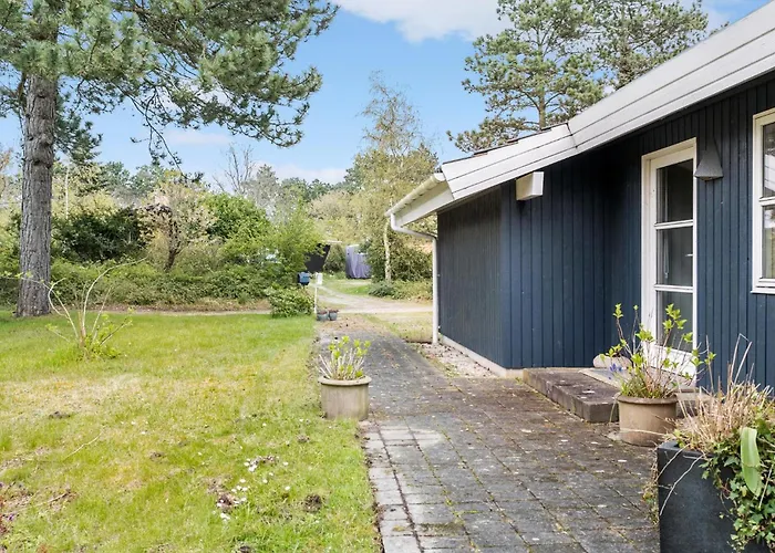 Holiday home 4 Bedroom Beautiful In