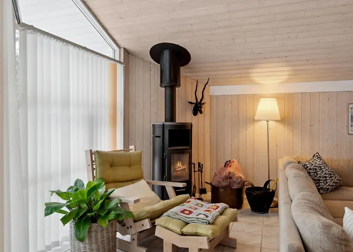 4 Bedroom Beautiful In Kalundborg